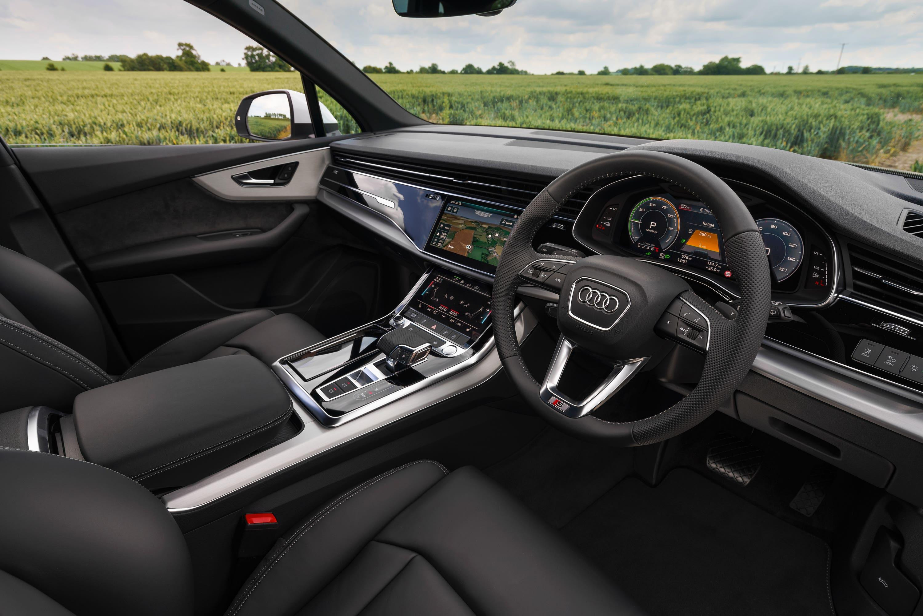Audi Q7 interior